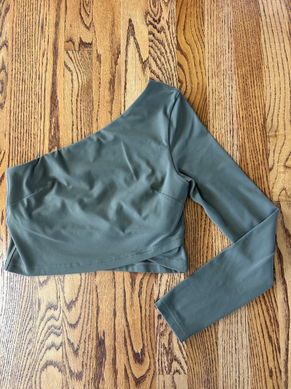 lululemon Align Asymmetrical Long sleeve top‎ size 6 One shoulder